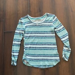 Stripe patterned long sleeve t-shirt